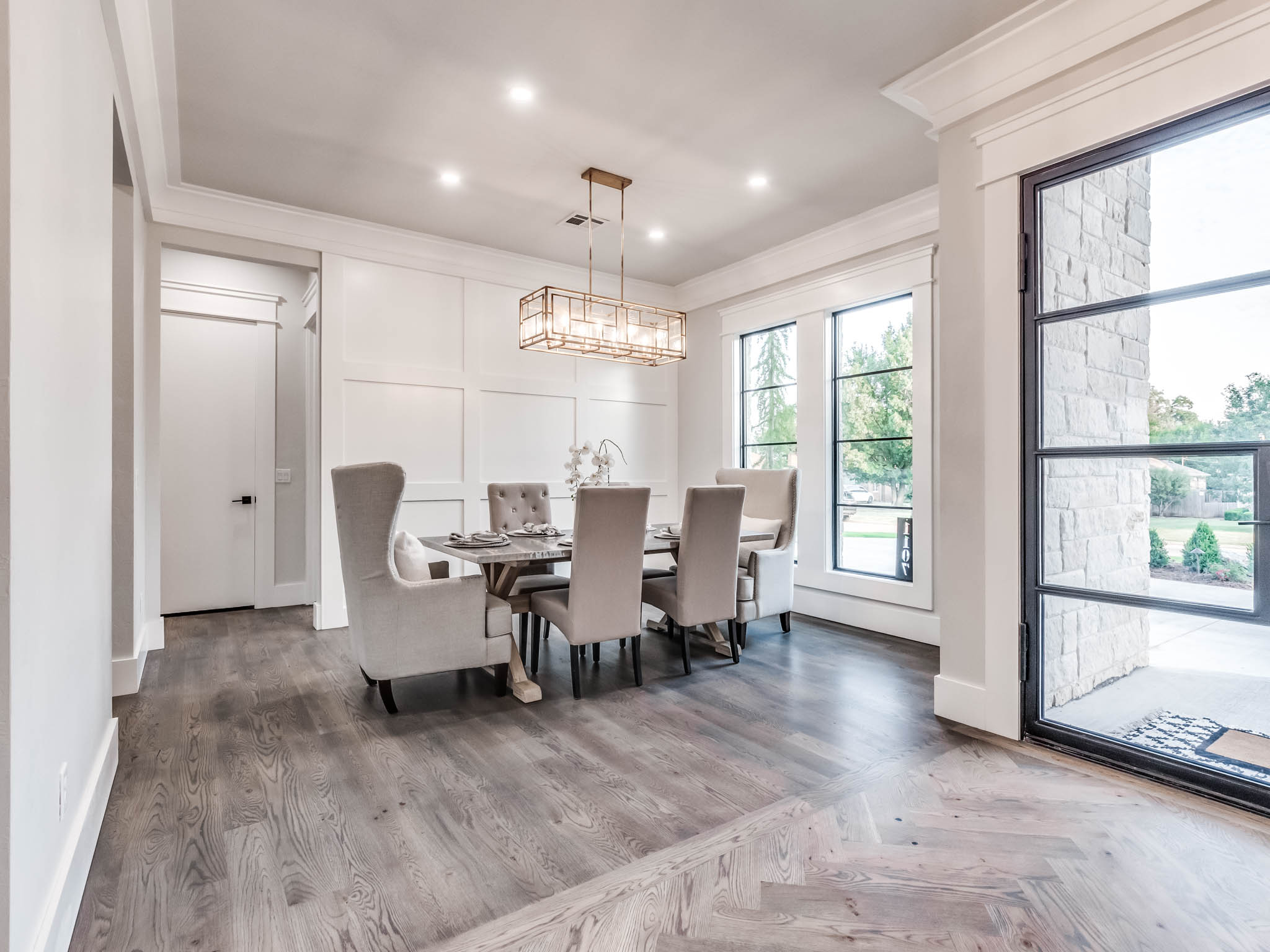 8538r2 Dining 1